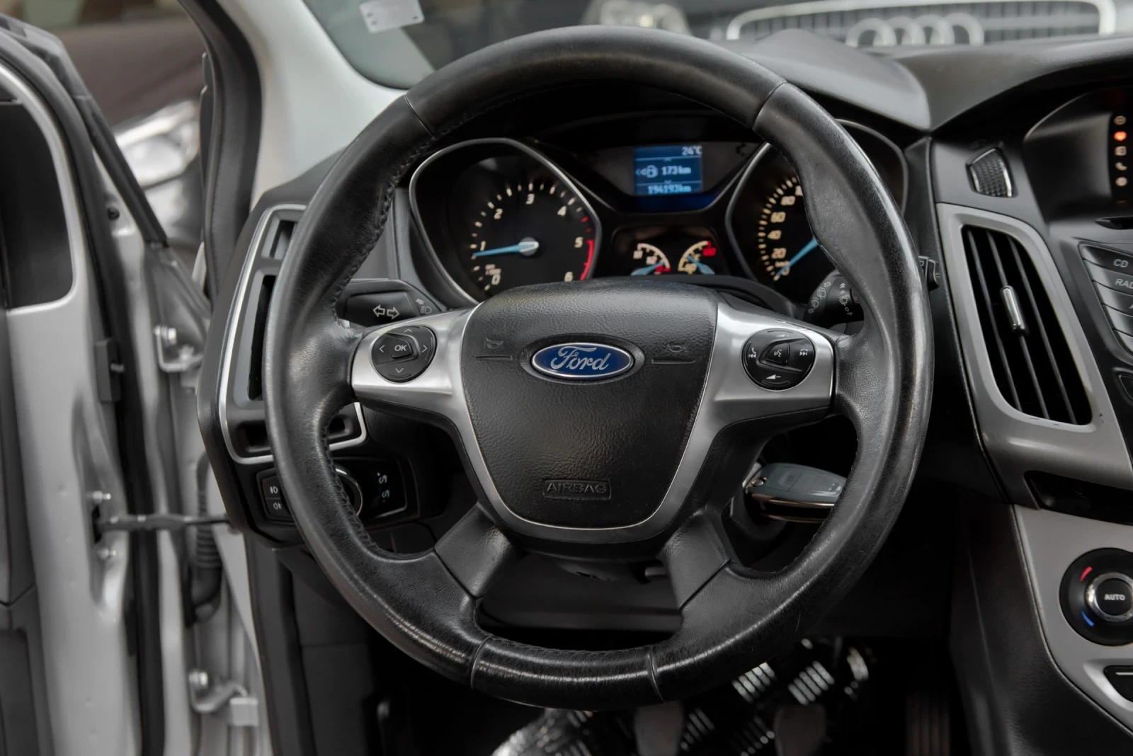 Ford Focus 1.6TDCI/BT/SYNC, снимка 9 - Автомобили и джипове - 55988929