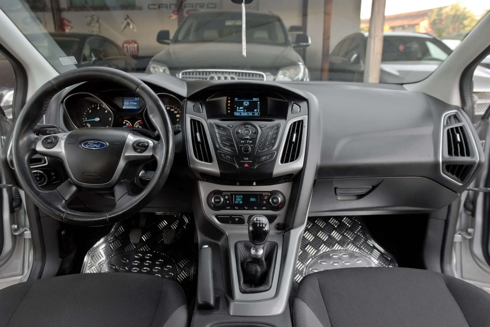 Ford Focus 1.6TDCI/BT/SYNC, снимка 10 - Автомобили и джипове - 55988929