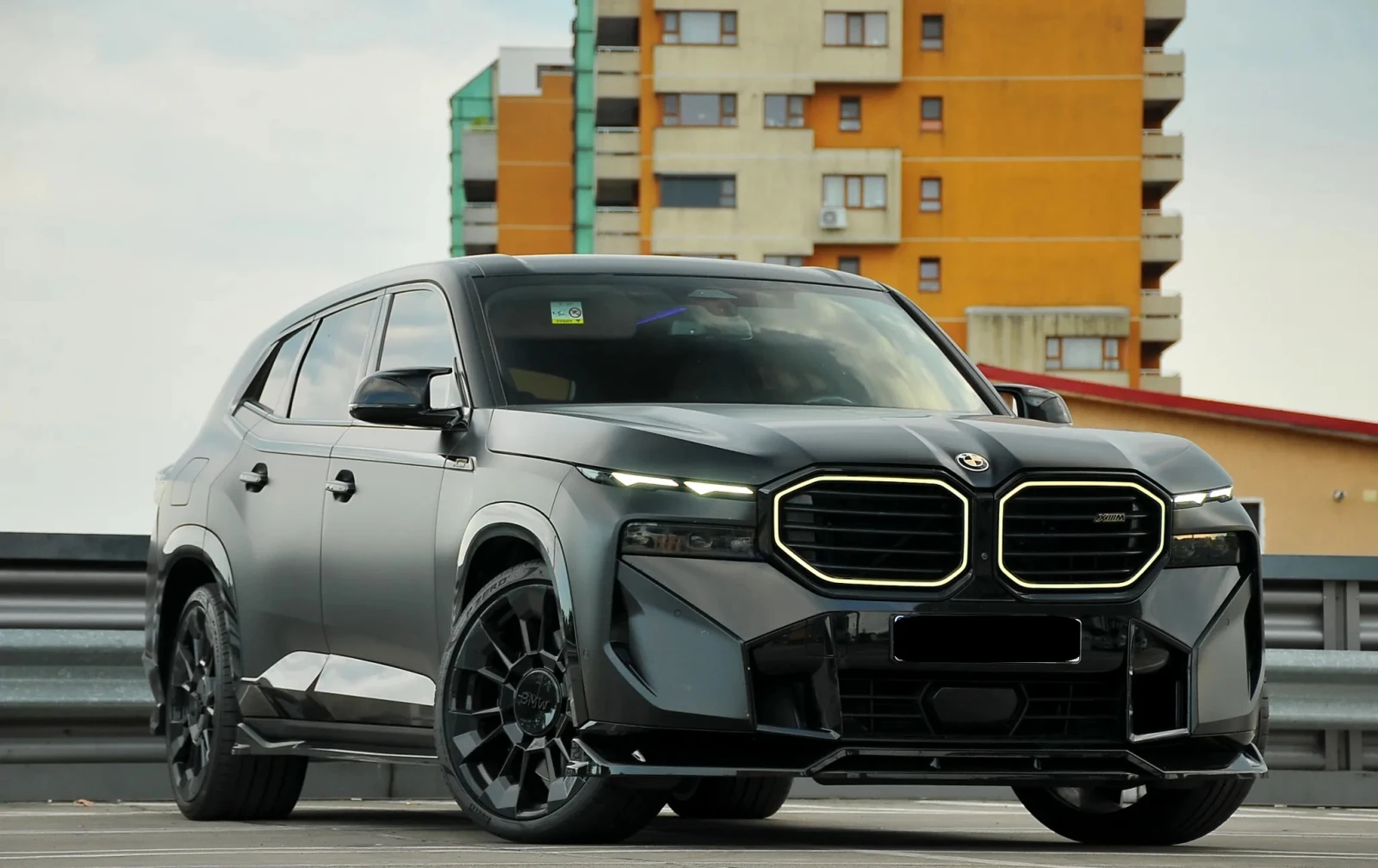 BMW XM 4.4 V8 Plug-in Hybrid xDrive | Mobile.bg � ����������� 6