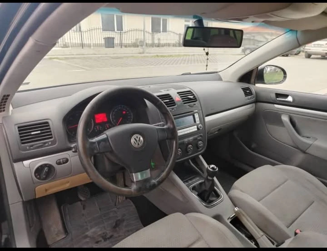 VW Golf 1.9, снимка 4 - Автомобили и джипове - 56569965