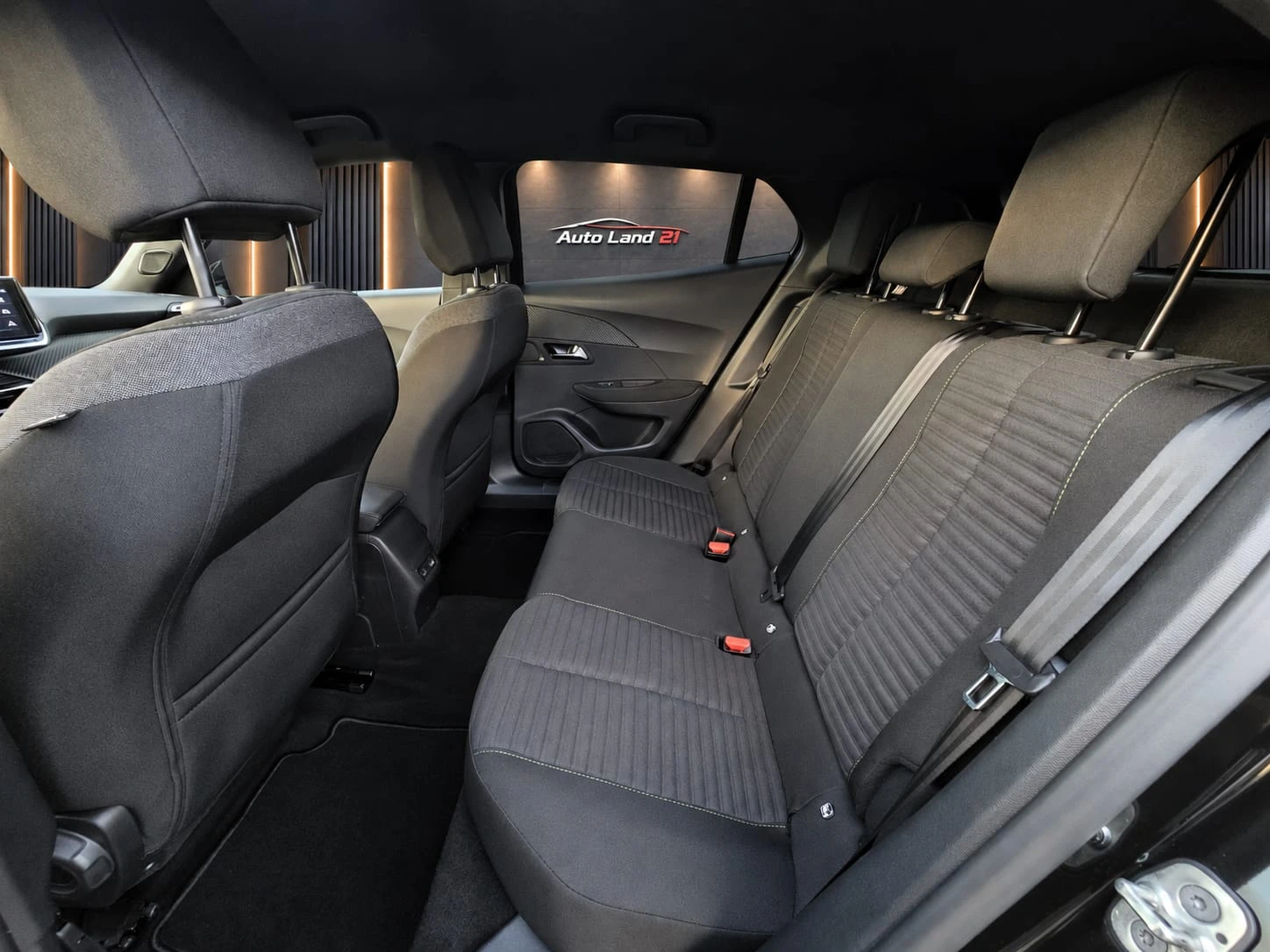 Peugeot 2008 EV* 156��* 54kWh* 400��* FACE LIFT* ALLURE | Mobile.bg � ����������� 10