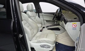 Porsche Macan GTS* 360CAMERA* PANORAMIC ROOF* , снимка 9