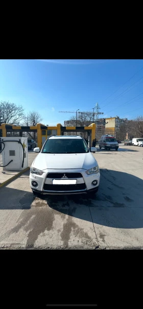 Mitsubishi Outlander 2.2 DID 4WD, снимка 1