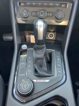 Обява за продажба на VW Tiguan 2.0TDI 4motion DSG ~51 999 лв. - изображение 11 | Auto.bg Обява за продажба на VW Tiguan 2.0TDI 4motion DSG ~51 999 лв. - изображение 11