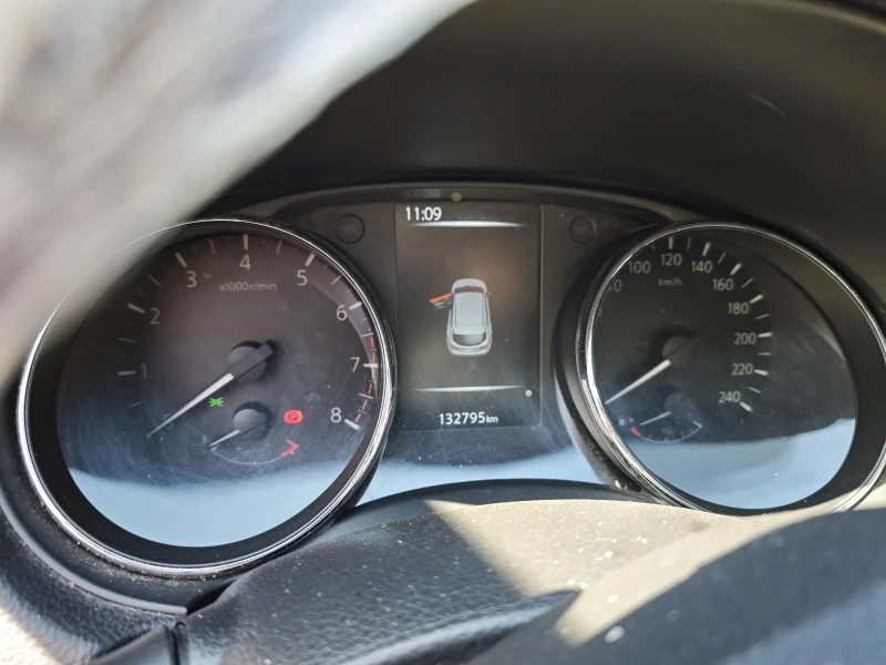 Nissan Qashqai 1.2i Euro 6B, снимка 4 - Автомобили и джипове - 50447349
