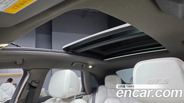 Porsche Macan GTS* 360CAMERA* PANORAMIC ROOF* , снимка 13 - Автомобили и джипове - 54544702