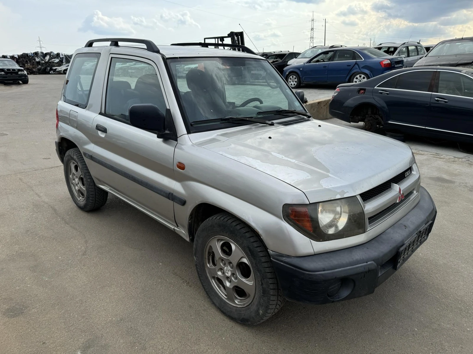 Mitsubishi Pajero pinin 1.8 - изображение 3