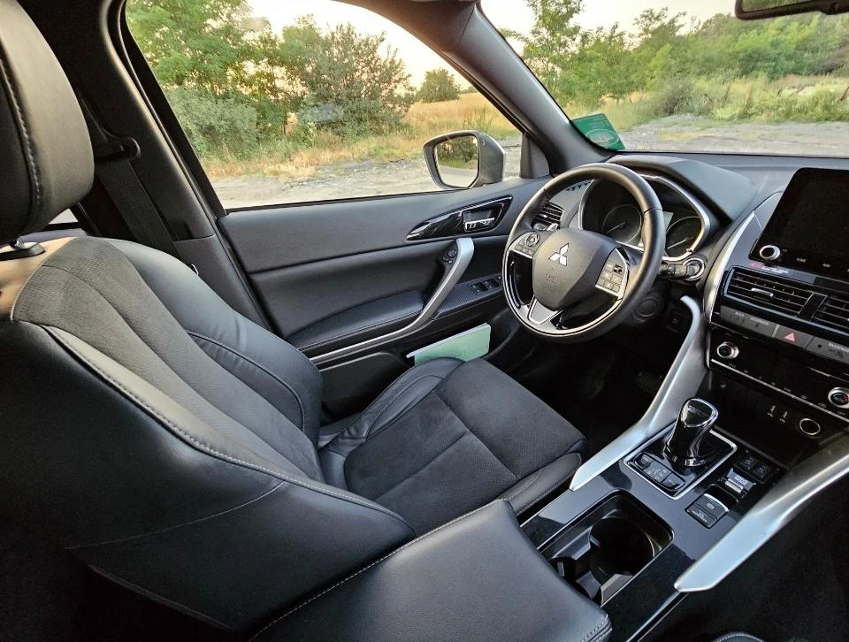 Mitsubishi Eclipse Cross PHEV Full Extras | Mobile.bg   16