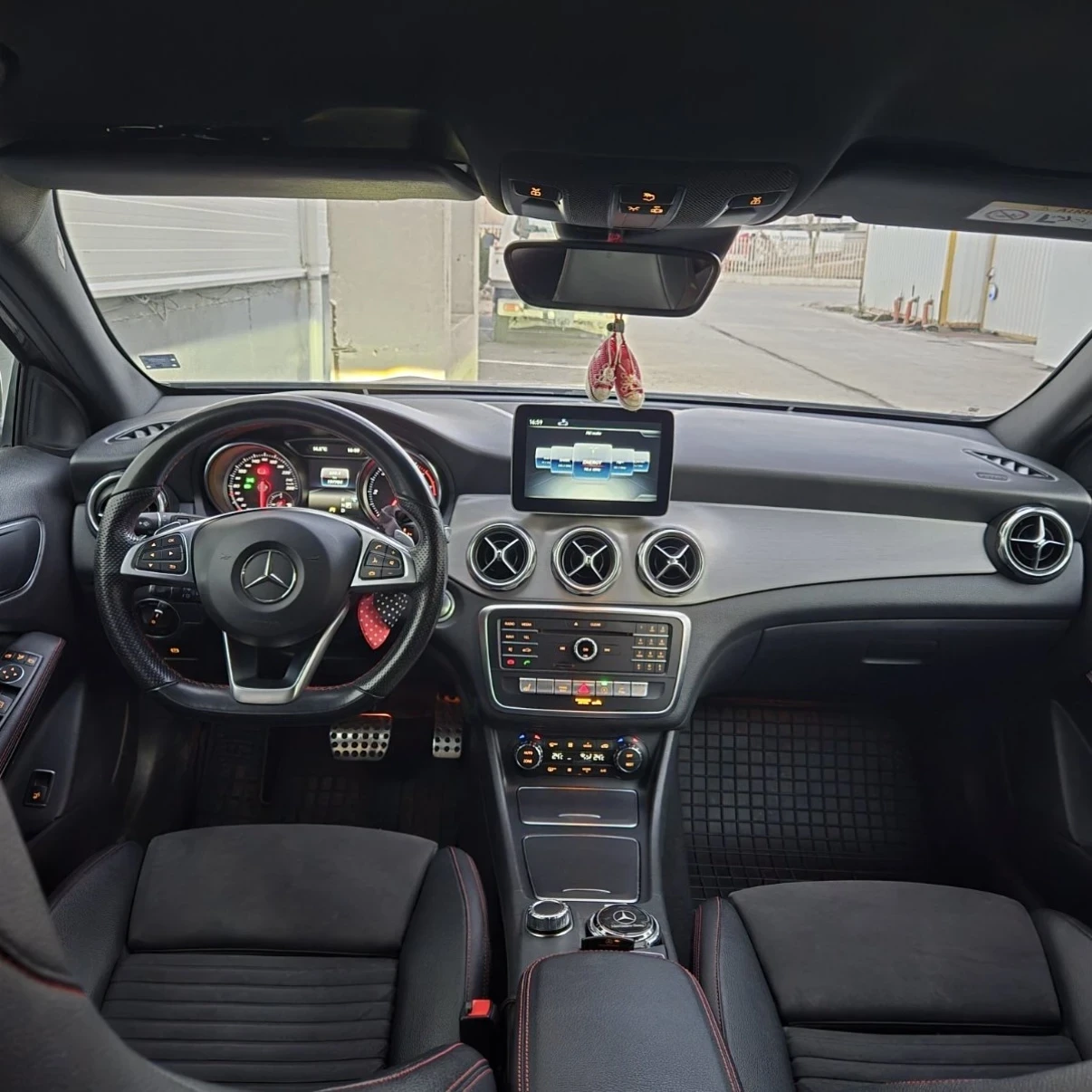 Mercedes-Benz GLA 200 | Mobile.bg   4