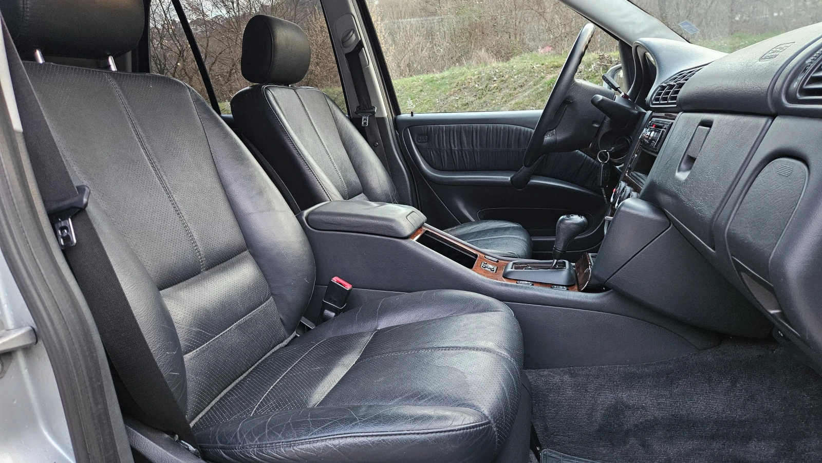 Mercedes-Benz ML 270 Cdi AVTOMAT/KOJA/TOP SUSTOQNIE, снимка 14 - Автомобили и джипове - 54002905