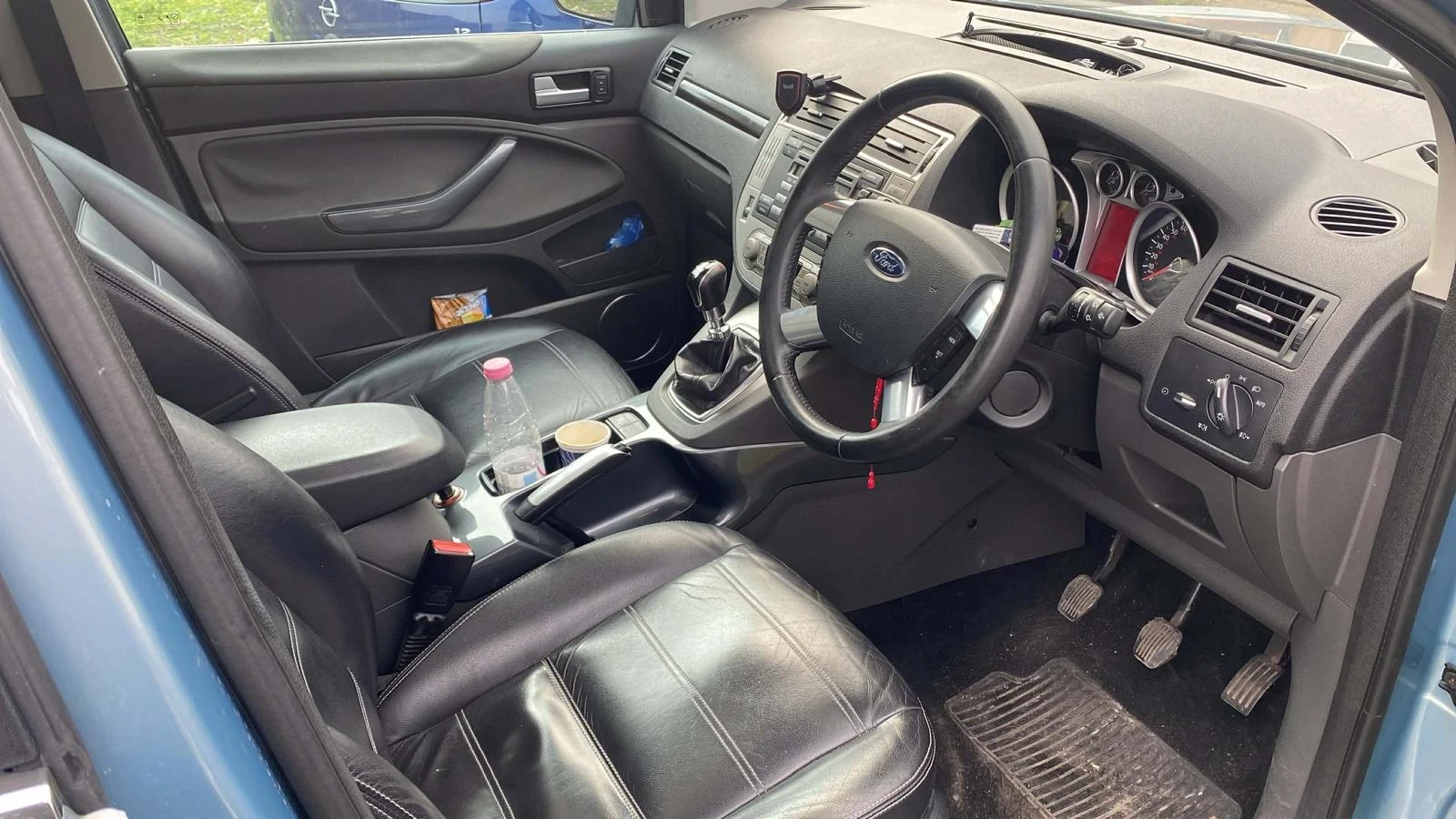 Ford Kuga, снимка 14 - Автомобили и джипове - 54285572