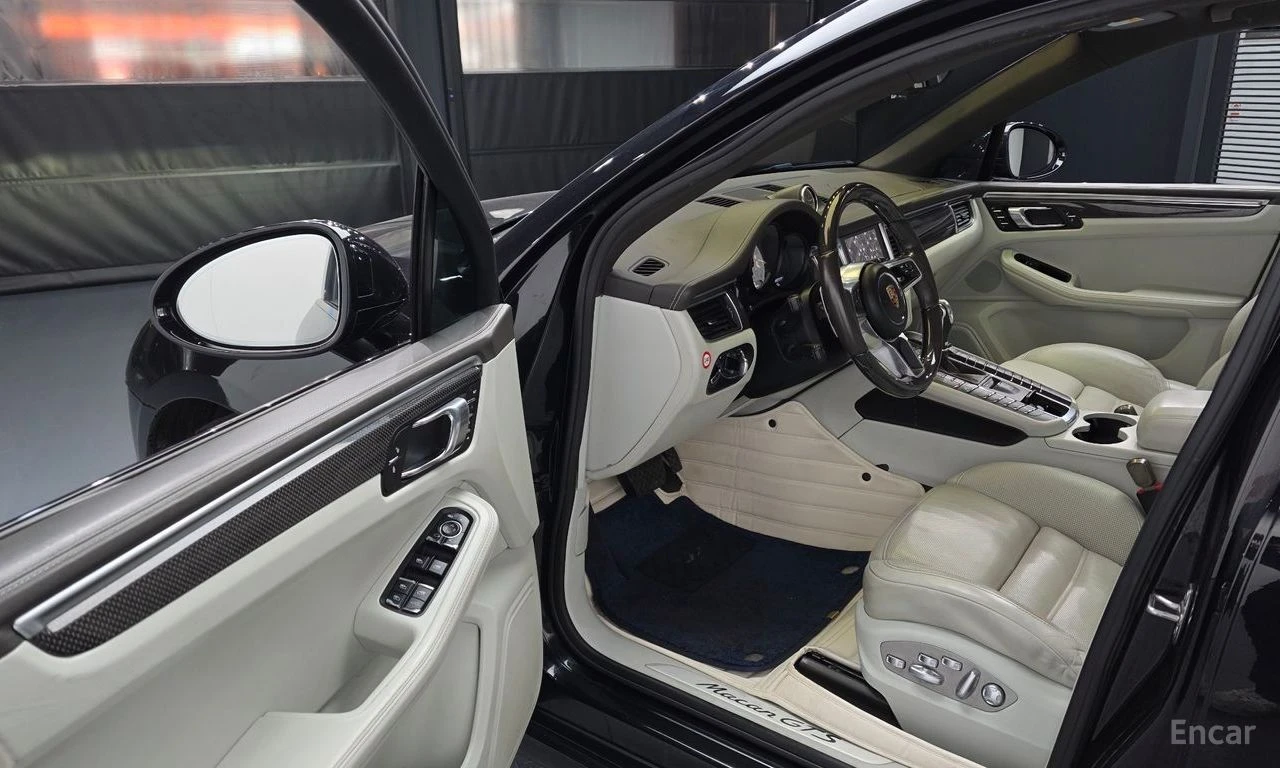 Porsche Macan GTS* 360CAMERA* PANORAMIC ROOF* , снимка 5 - Автомобили и джипове - 54544702