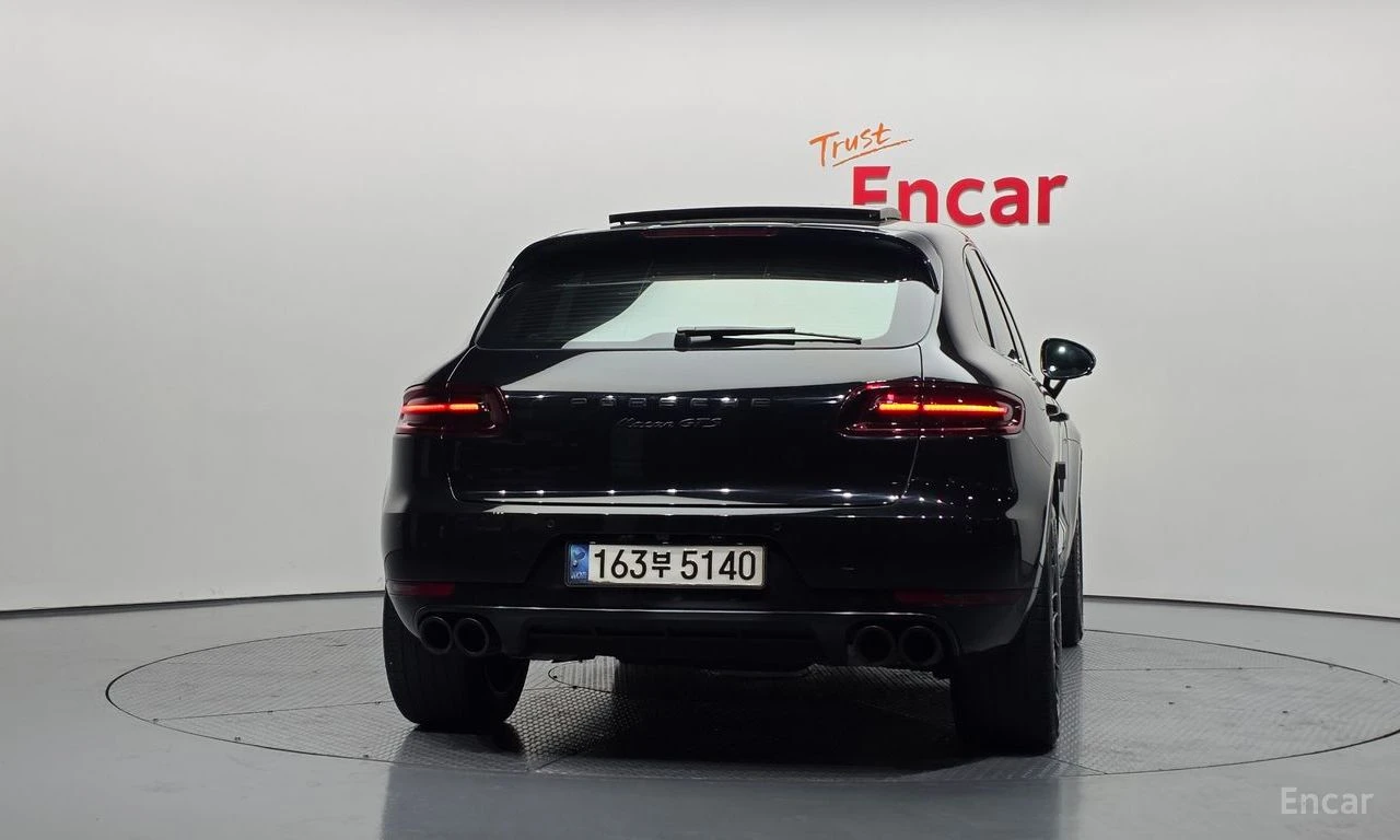 Porsche Macan GTS* 360CAMERA* PANORAMIC ROOF* , снимка 4 - Автомобили и джипове - 54544702
