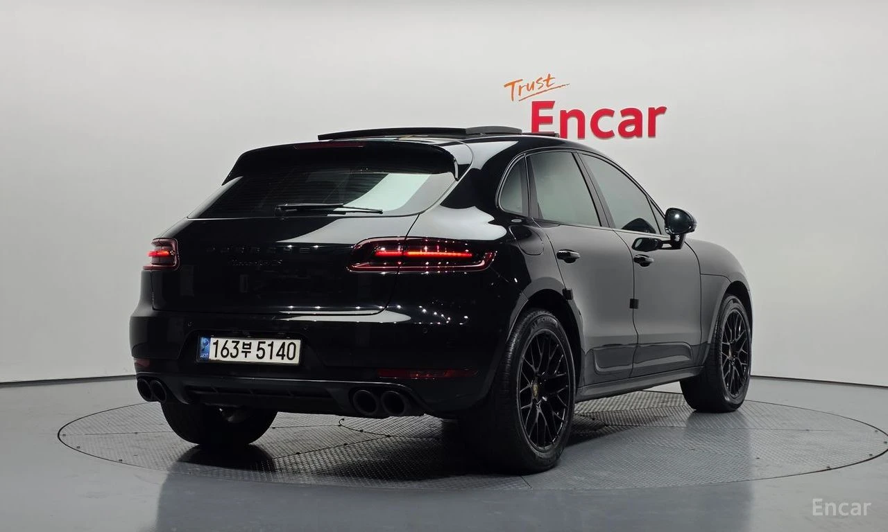 Porsche Macan GTS* 360CAMERA* PANORAMIC ROOF* , снимка 3 - Автомобили и джипове - 54544702