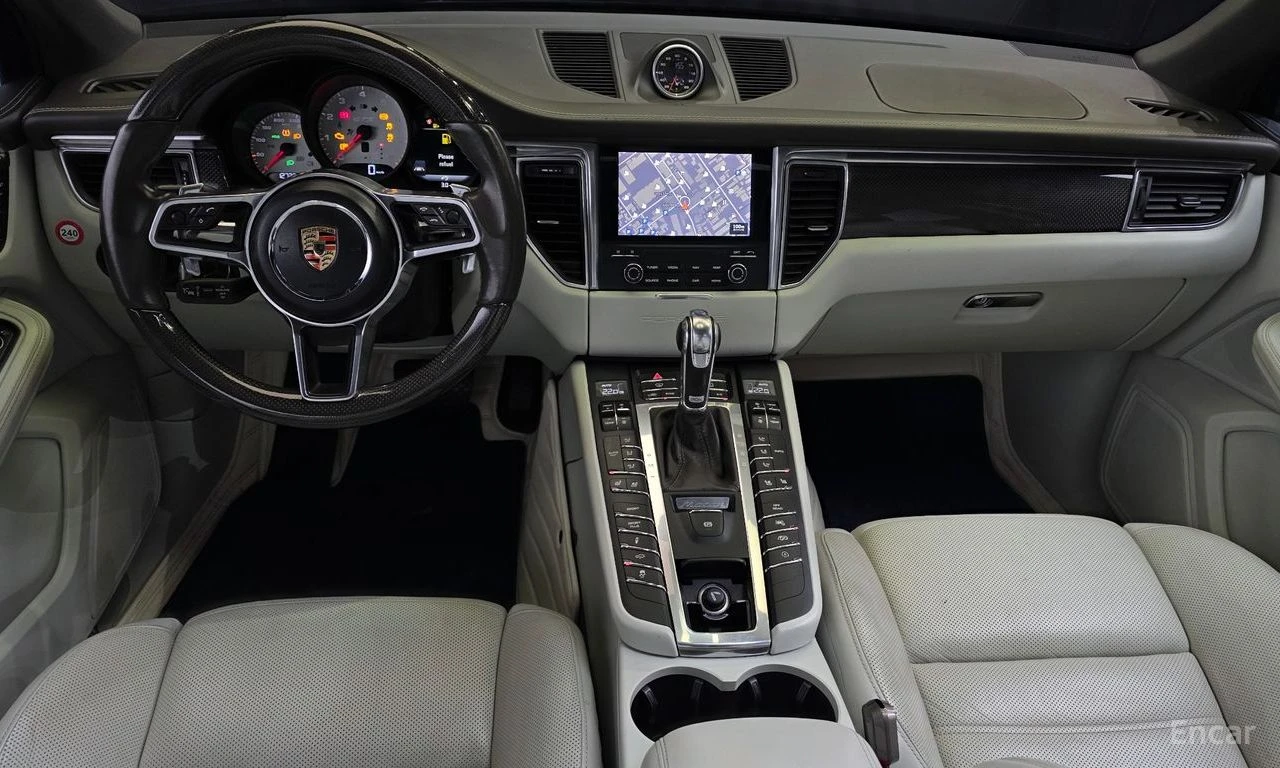 Porsche Macan GTS* 360CAMERA* PANORAMIC ROOF* , снимка 6 - Автомобили и джипове - 54544702