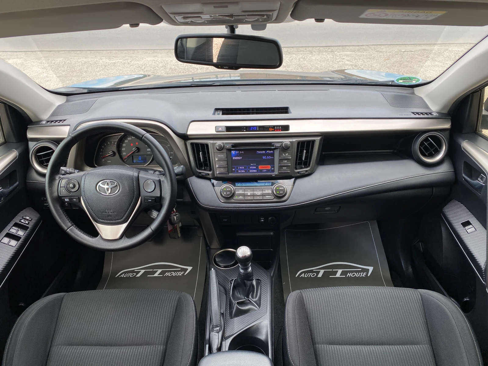 Toyota Rav4 2.0* 4x4* КАТО НОВА!, снимка 9 - Автомобили и джипове - 55197254