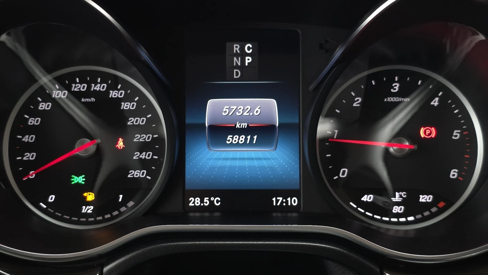 Mercedes-Benz V 300 ОБДУХВАНЕ* 360* ЕЛ. БАГАЖНИК* КРАЙНА ЦЕНА, снимка 8 - Автомобили и джипове - 55302337