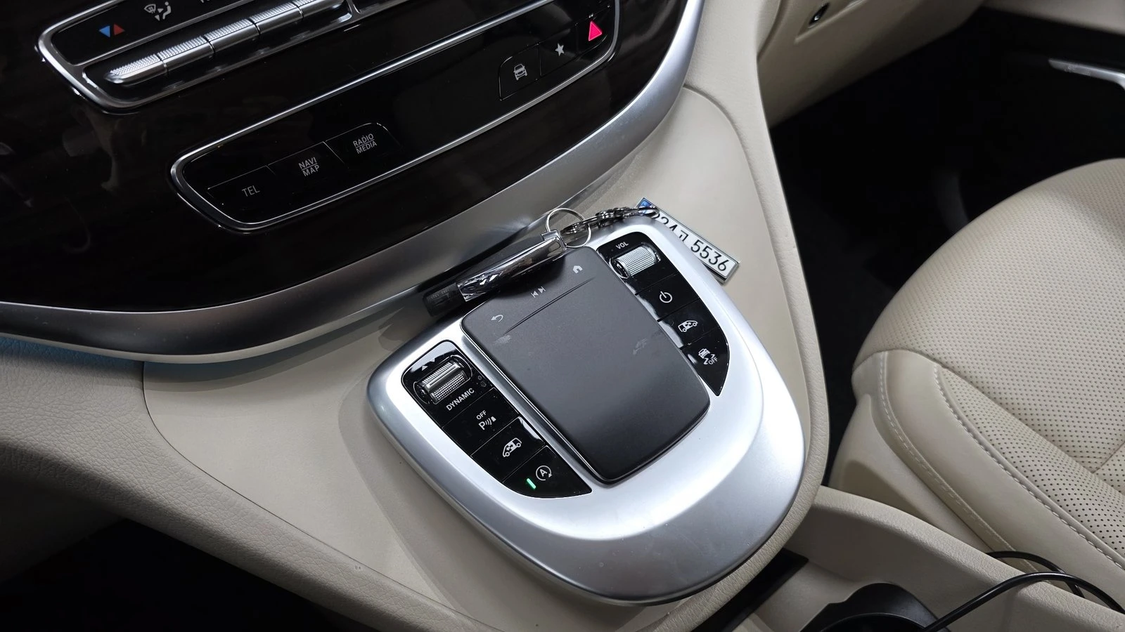 Mercedes-Benz V 300 ОБДУХВАНЕ* 360* ЕЛ. БАГАЖНИК* КРАЙНА ЦЕНА, снимка 17 - Автомобили и джипове - 55302337