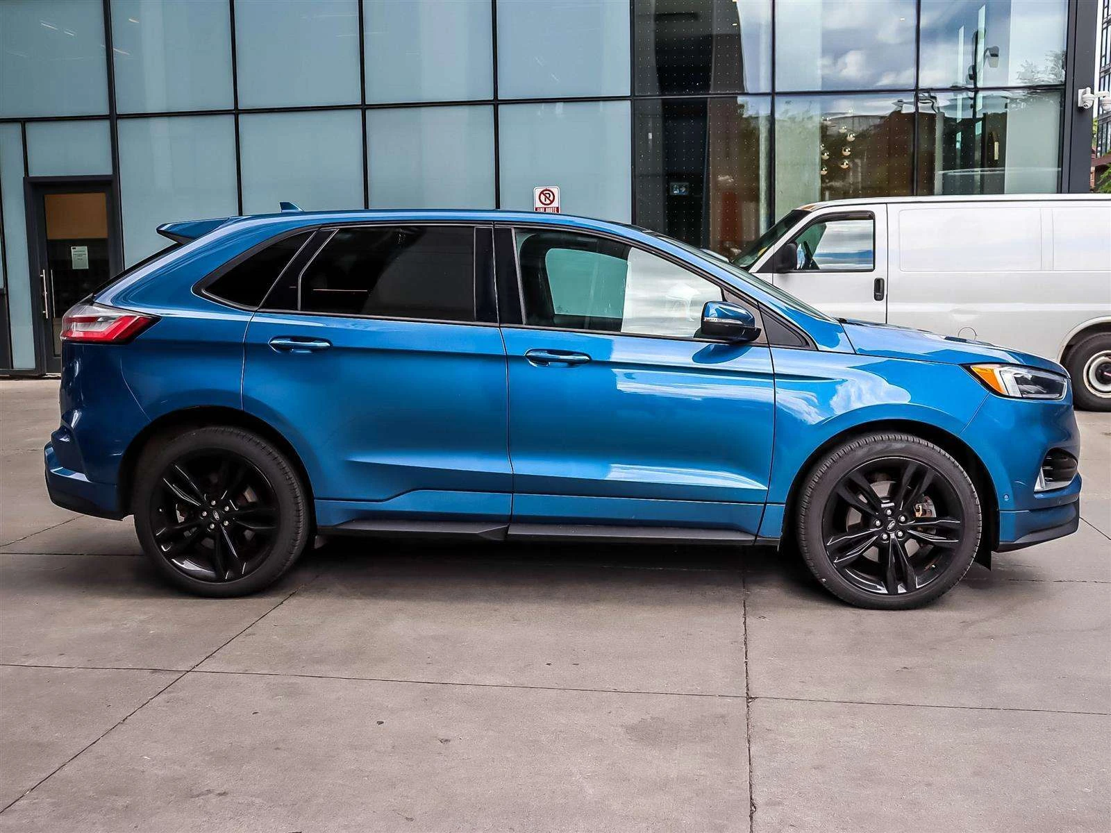 Ford Edge ST / АВТОКРЕДИТ, снимка 2 - Автомобили и джипове - 56010716