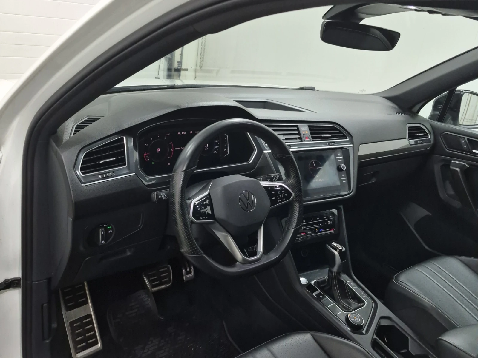 VW Tiguan 4motion Comfortline R-line Black Edition | Mobile.bg � ����������� 12