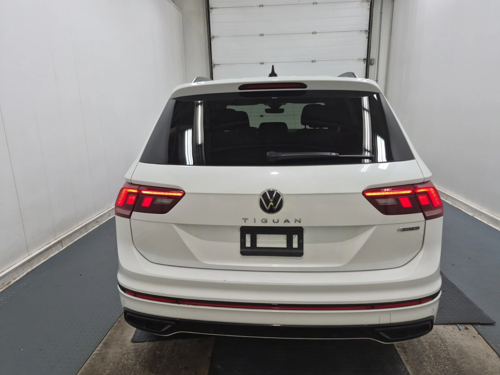VW Tiguan 4motion Comfortline R-line Black Edition | Mobile.bg � ����������� 5