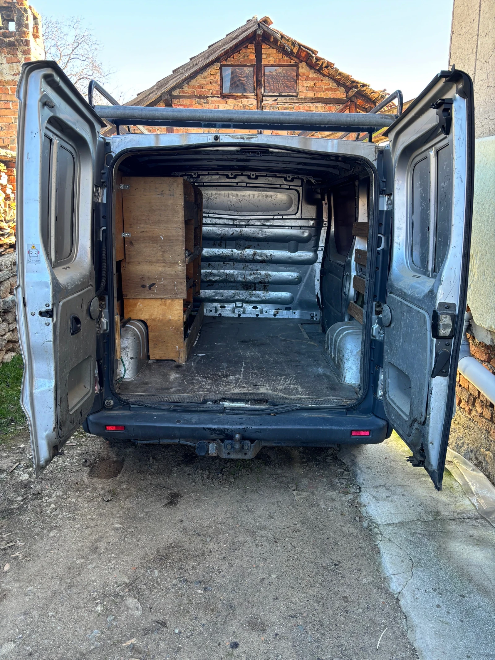 Opel Vivaro Panel van - изображение 9