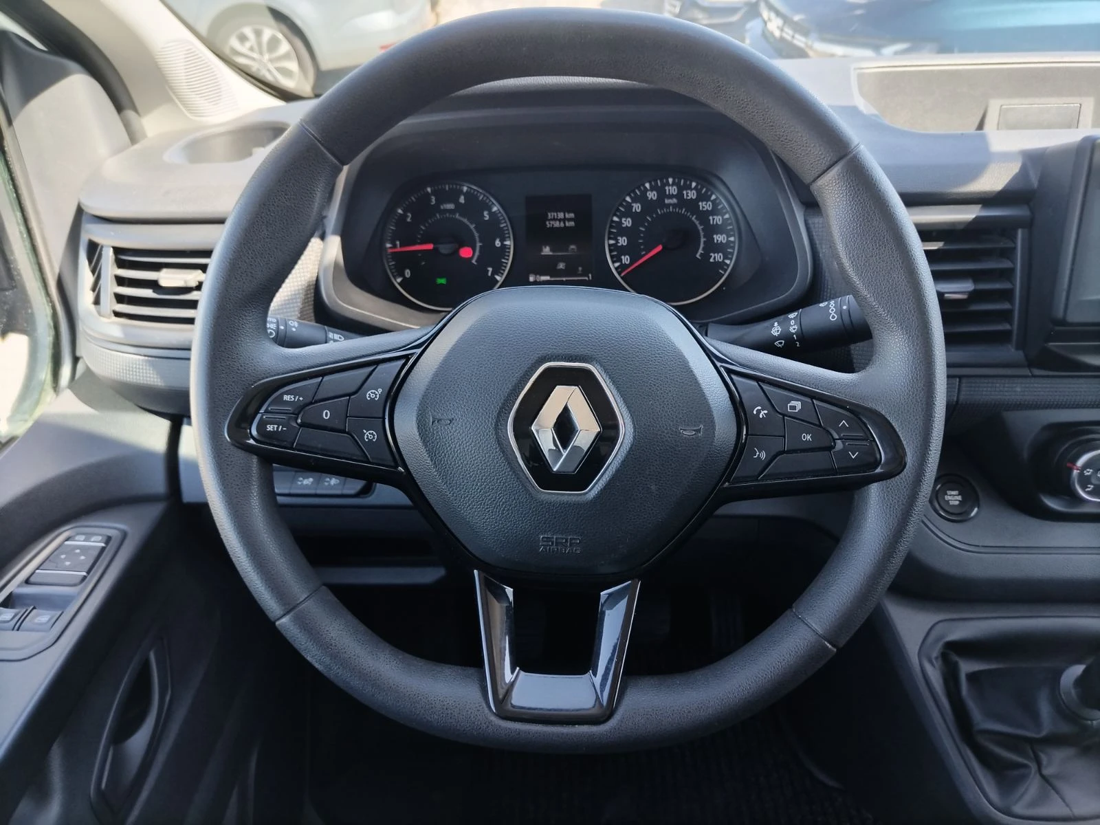 Renault Trafic 2, 0dCi/110к.с. L2H1, снимка 9 - Бусове и автобуси - 54139746