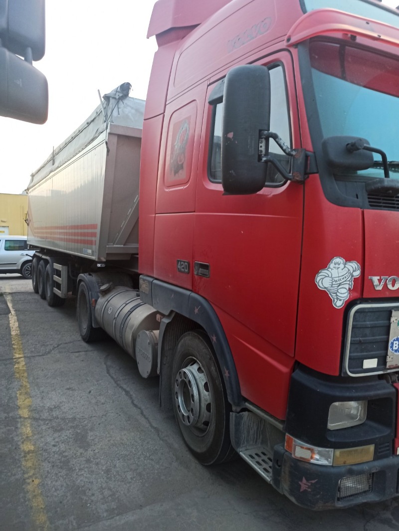 Volvo Fh 12, снимка 2 - Камиони - 45792351