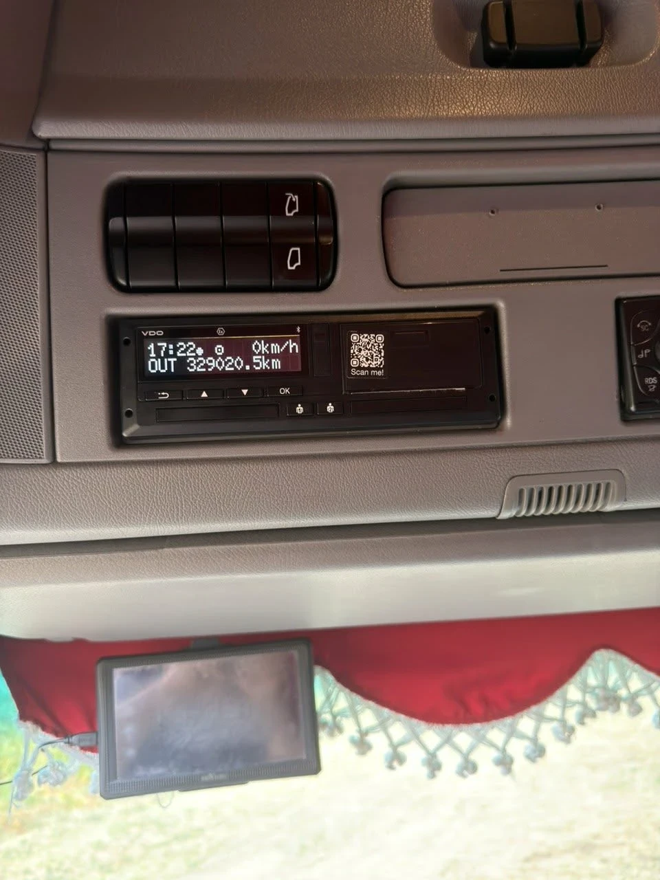 Mercedes-Benz Actros, снимка 16 - Камиони - 55968290