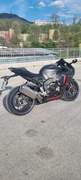 Обява за продажба на Honda Cbr CBR 1000 RR / RA  ~22 700 лв. - изображение 1