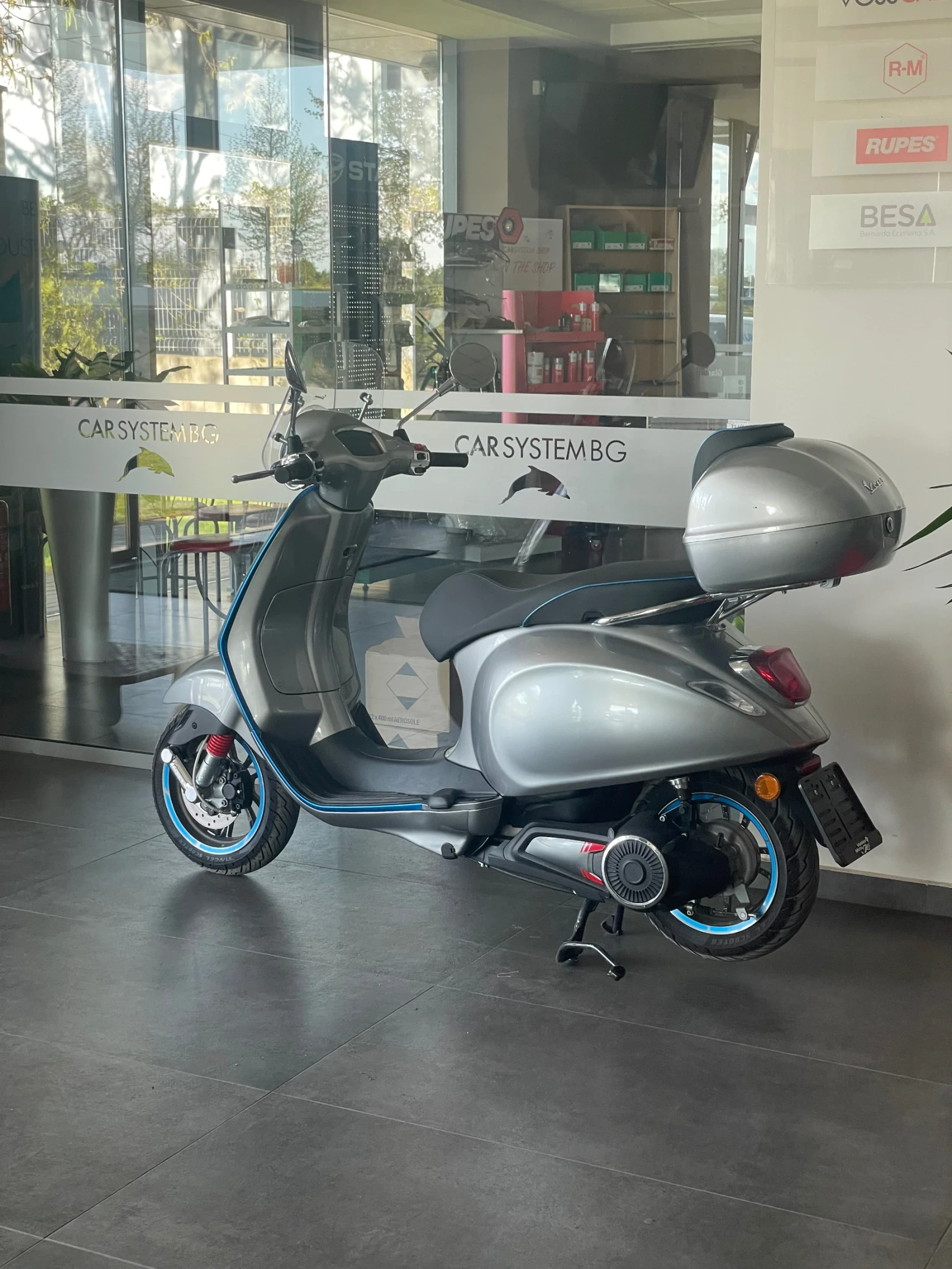 Vespa GTS Primavera Elettrica , снимка 15 - Мотоциклети и мототехника - 54417234