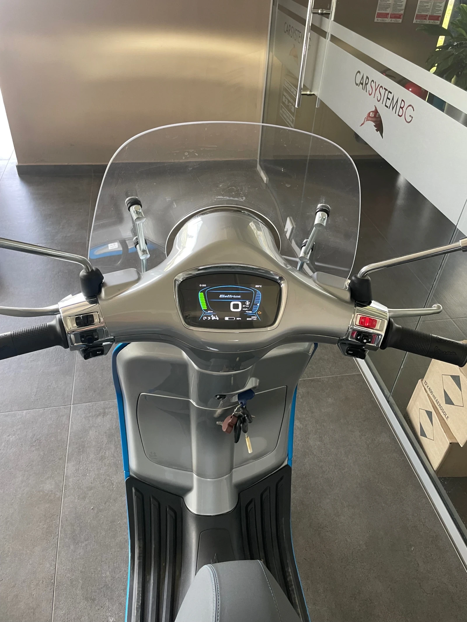 Vespa GTS Primavera Elettrica , снимка 16 - Мотоциклети и мототехника - 54417234