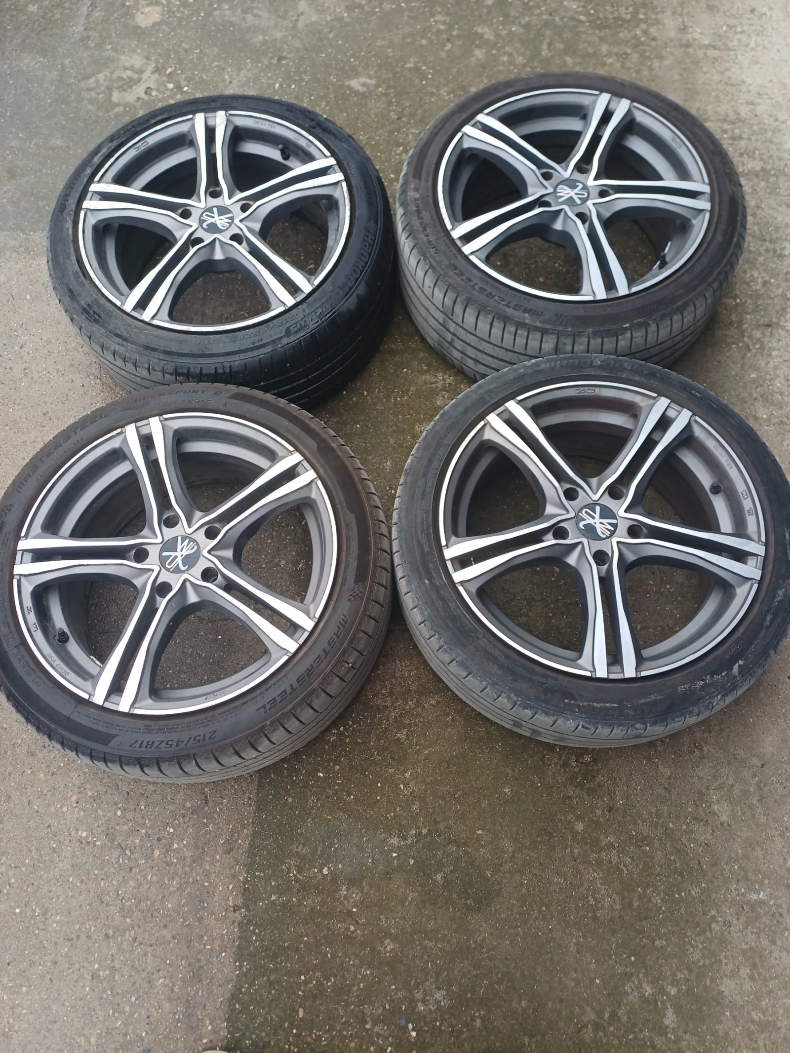 Гуми с джанти Hankook 215/45R17