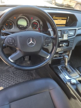 Mercedes-Benz E 220, снимка 6