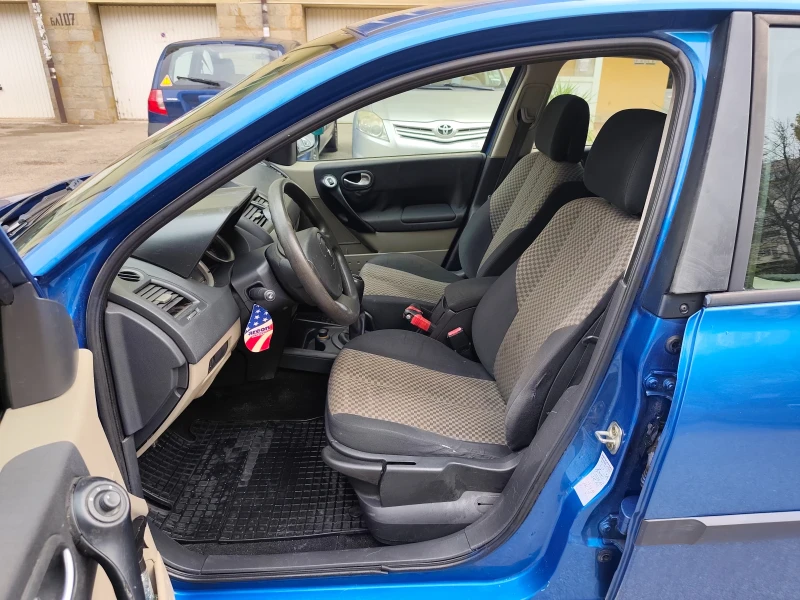 Renault Megane  1.5 DCI * А/С* !ТОП!, снимка 9 - Автомобили и джипове - 52532644