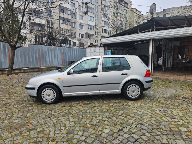 VW Golf, снимка 2 - Автомобили и джипове - 48207124