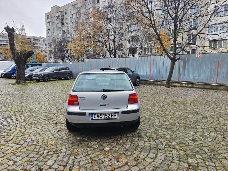 VW Golf, снимка 4 - Автомобили и джипове - 48207124