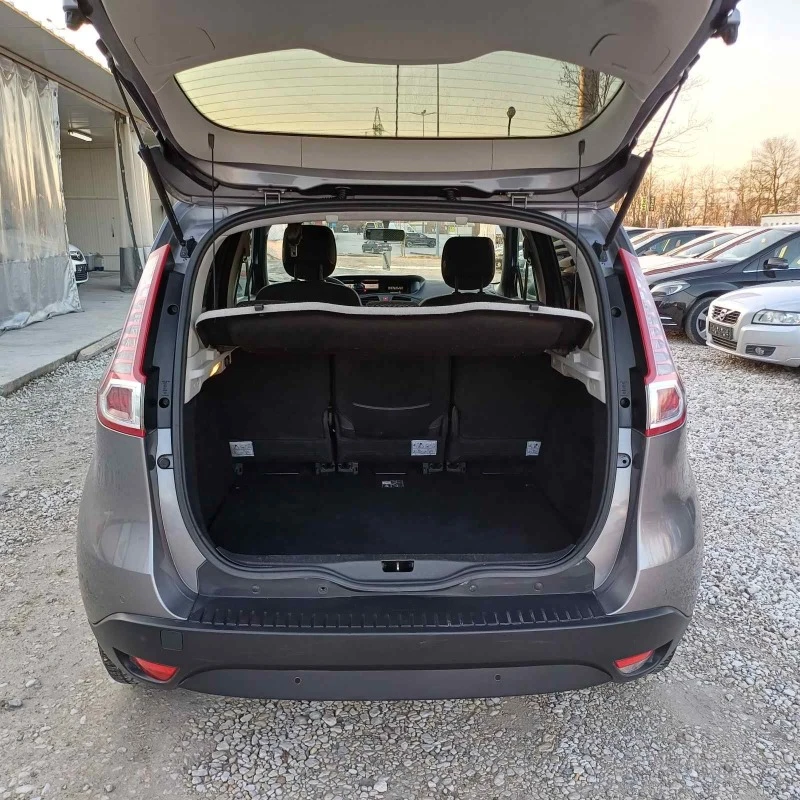 Renault Scenic 1.5dci * 110k.c* Navi* UNIKAT* , снимка 16 - Автомобили и джипове - 44318510