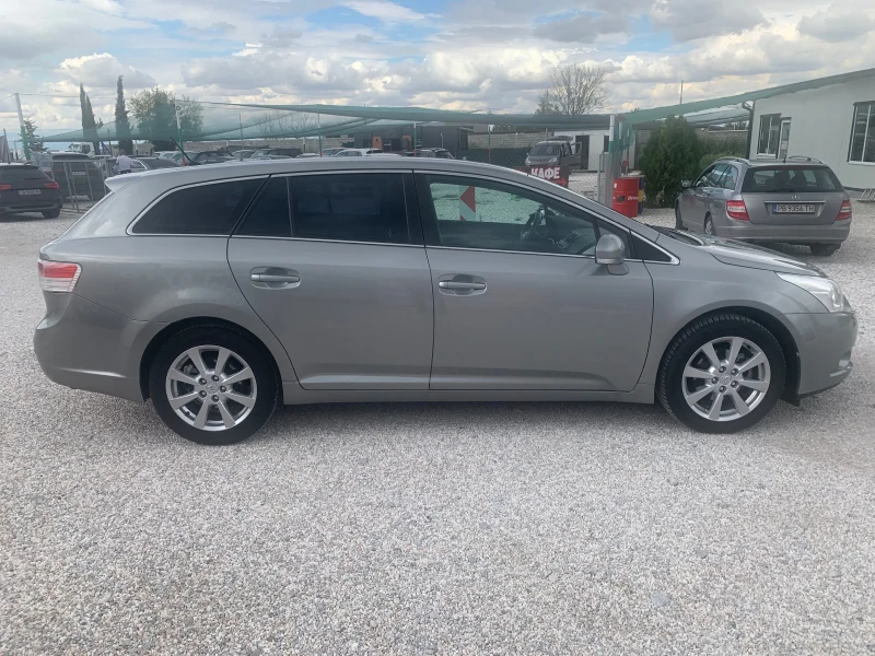 Toyota Avensis 2.0D4D, снимка 5 - Автомобили и джипове - 47212223