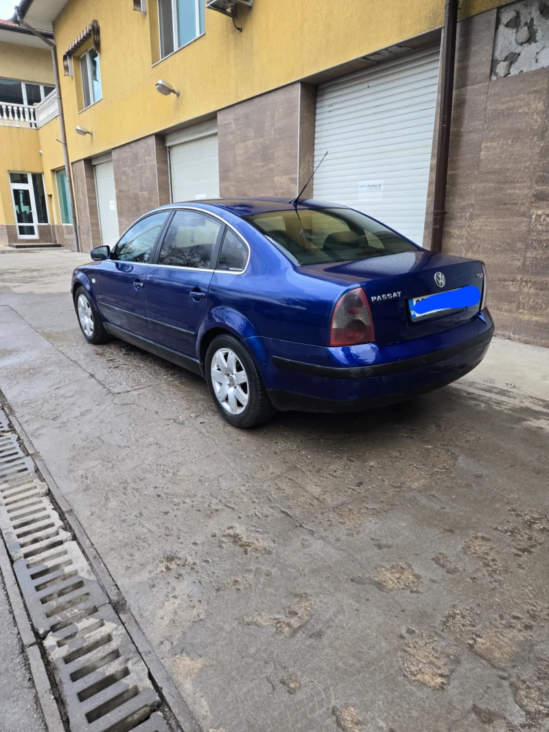 VW Passat, снимка 6 - Автомобили и джипове - 48866933