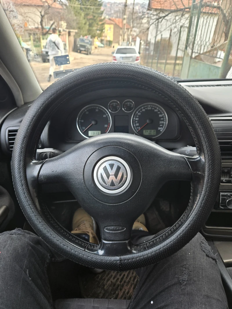 VW Passat, снимка 7 - Автомобили и джипове - 48866933