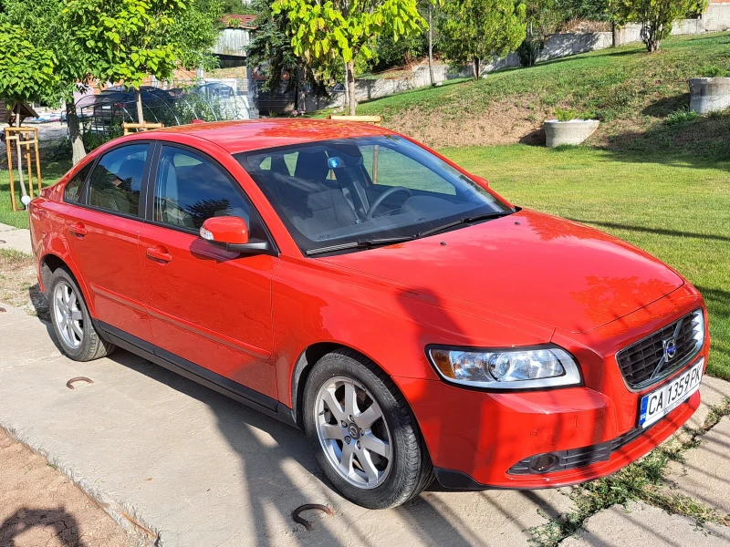 Volvo S40 Седан, снимка 2 - Автомобили и джипове - 52372790