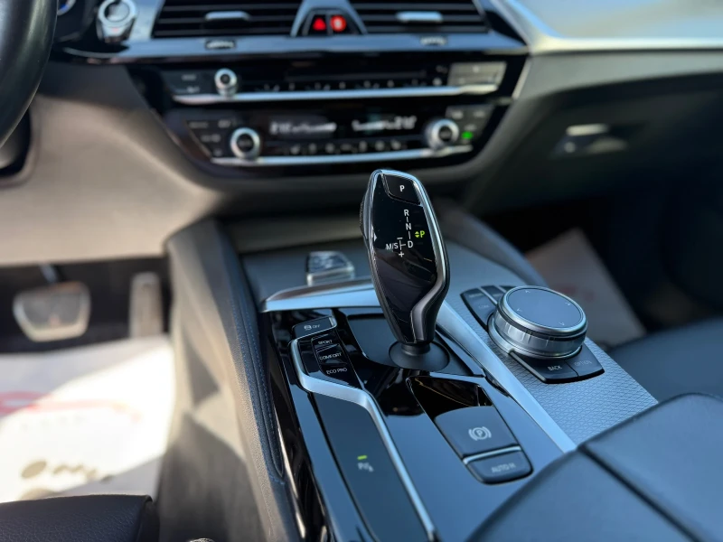 BMW 530 M-Sport/Led/Navi/Keyless/МАСАЖ/СОБСТВЕН ЛИЗИНГ, снимка 11 - Автомобили и джипове - 51709485