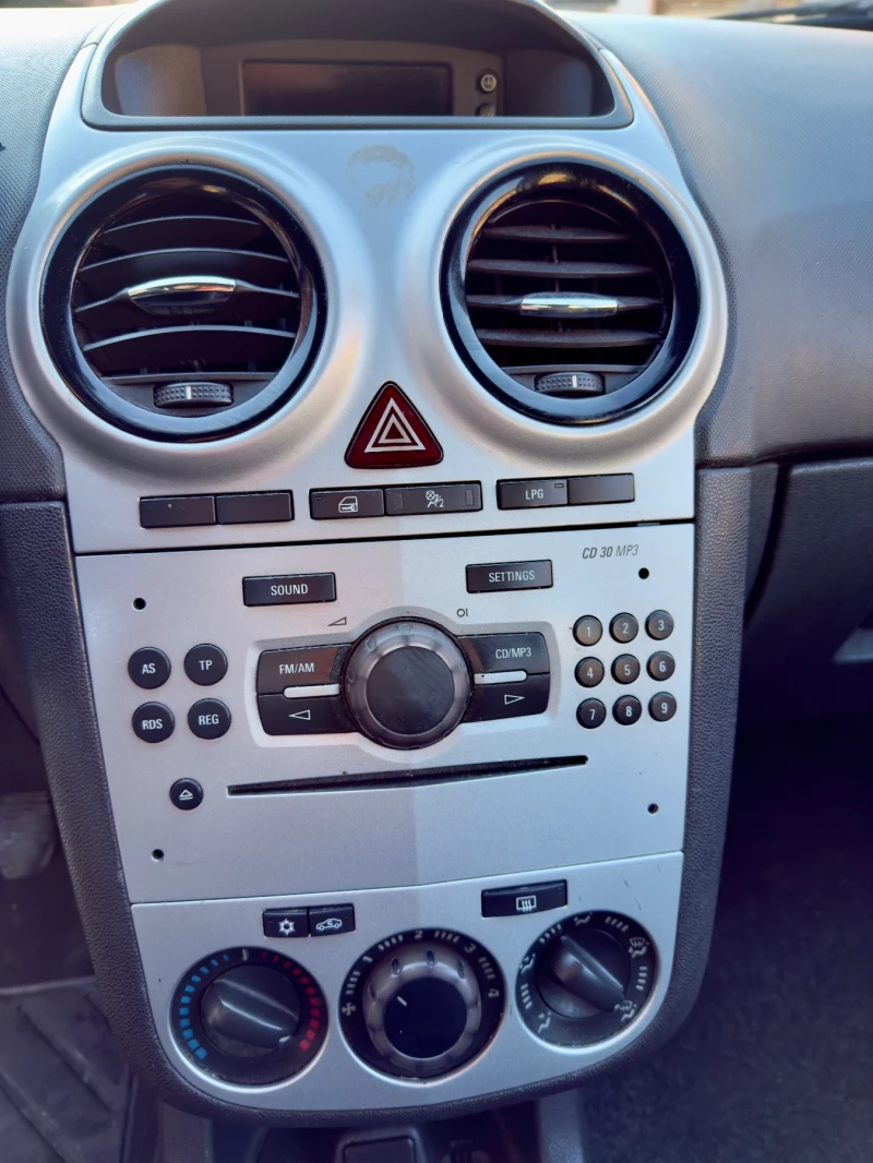 Opel Corsa * FACELIFT* ГАЗ* ЛИЗИНГ* БАРТЕР* , снимка 6 - Автомобили и джипове - 52043577