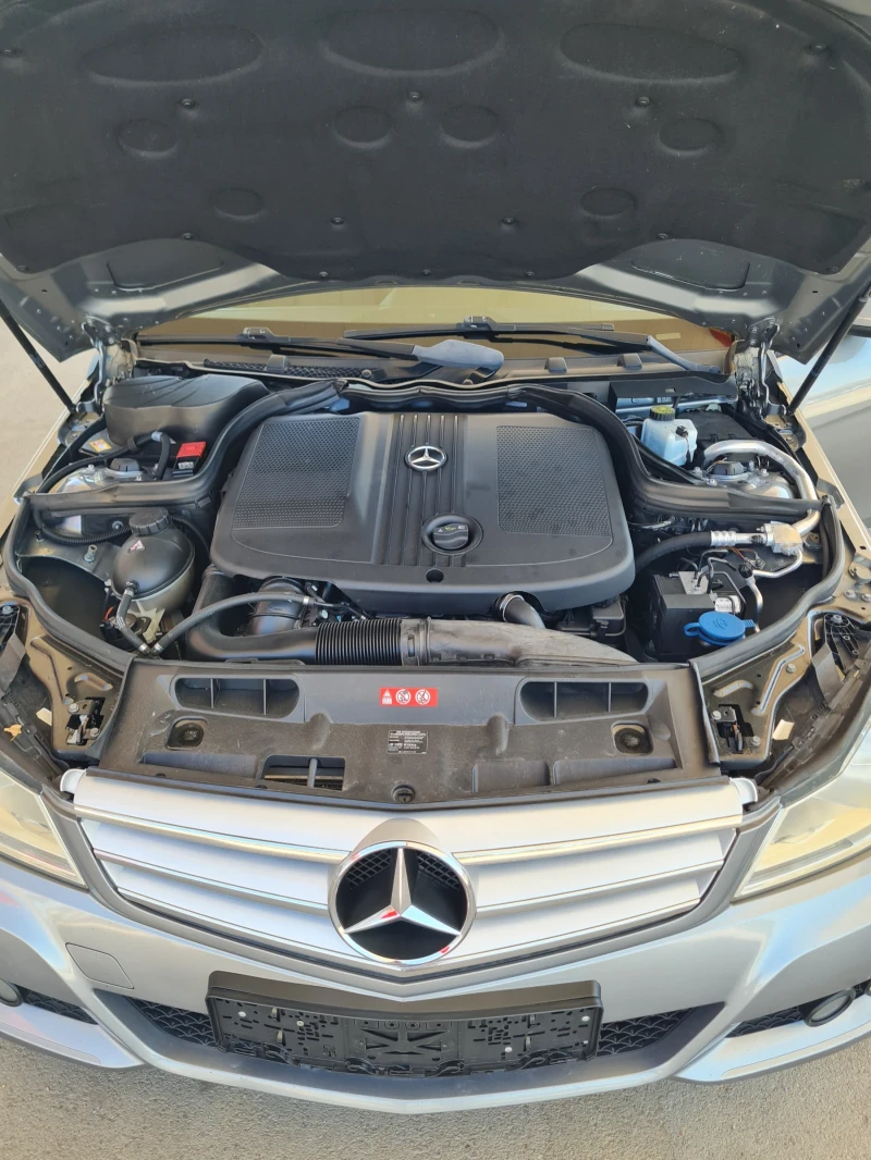 Mercedes-Benz C 180 2.2 CDI , снимка 12 - Автомобили и джипове - 52156894