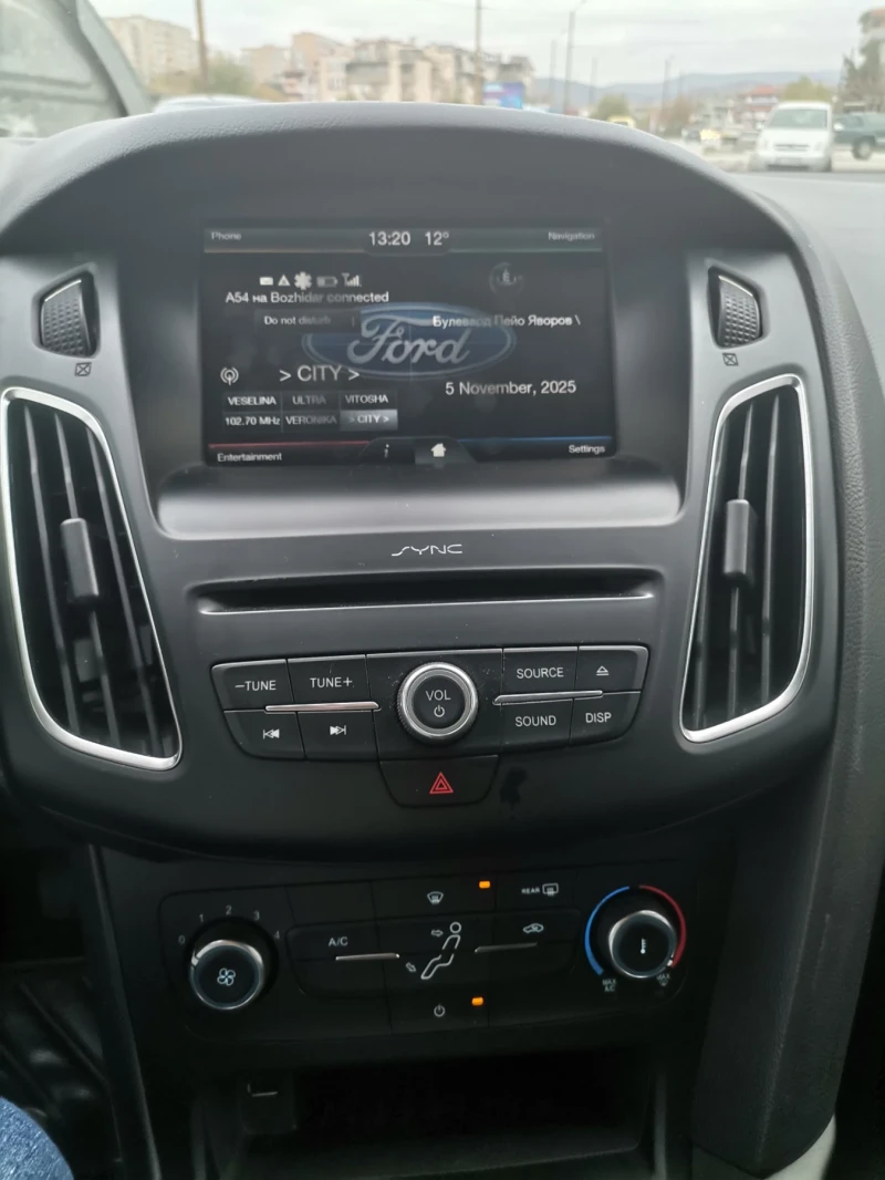 Ford Focus 1.5 TDCI, снимка 8 - Автомобили и джипове - 52308761