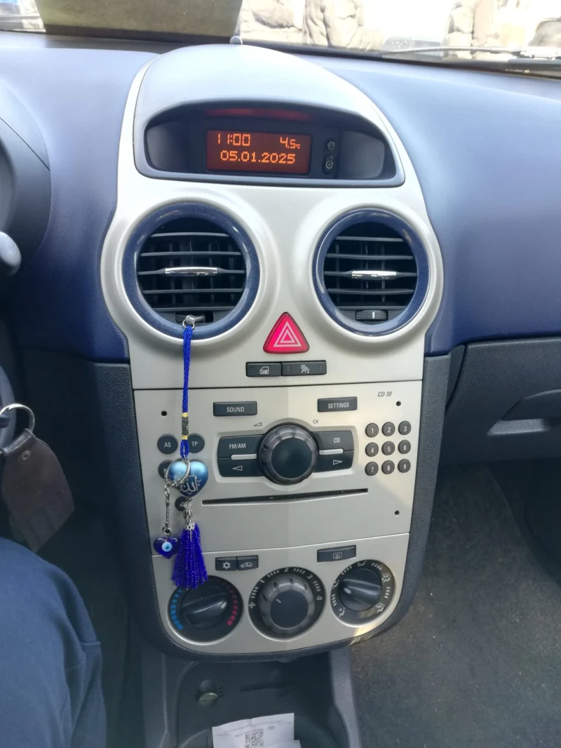 Opel Corsa, снимка 8 - Автомобили и джипове - 52616855