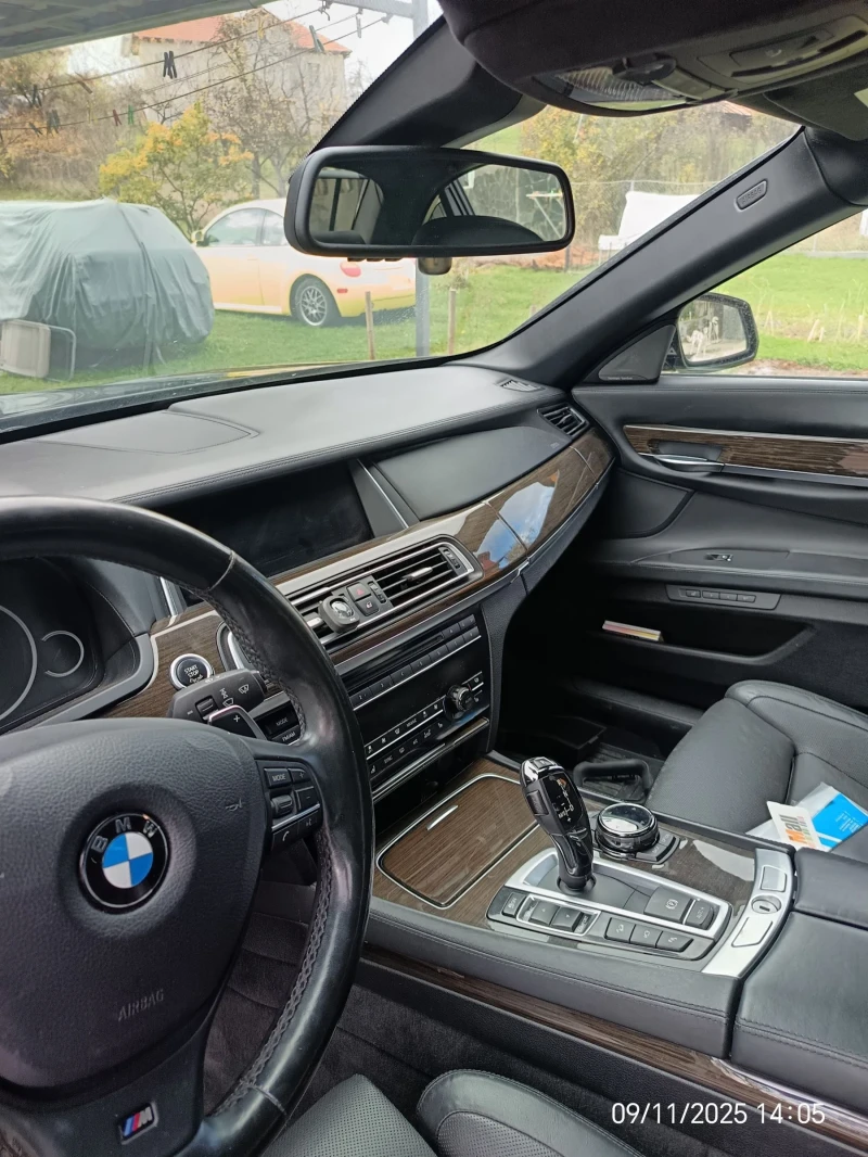 BMW 750 BMW 750Li   2015   North America   FULL MAX   xDri, снимка 8 - Автомобили и джипове - 52692397