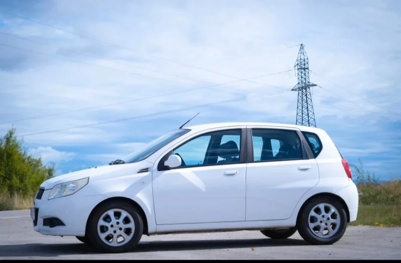 Chevrolet Aveo, снимка 2 - Автомобили и джипове - 52944748