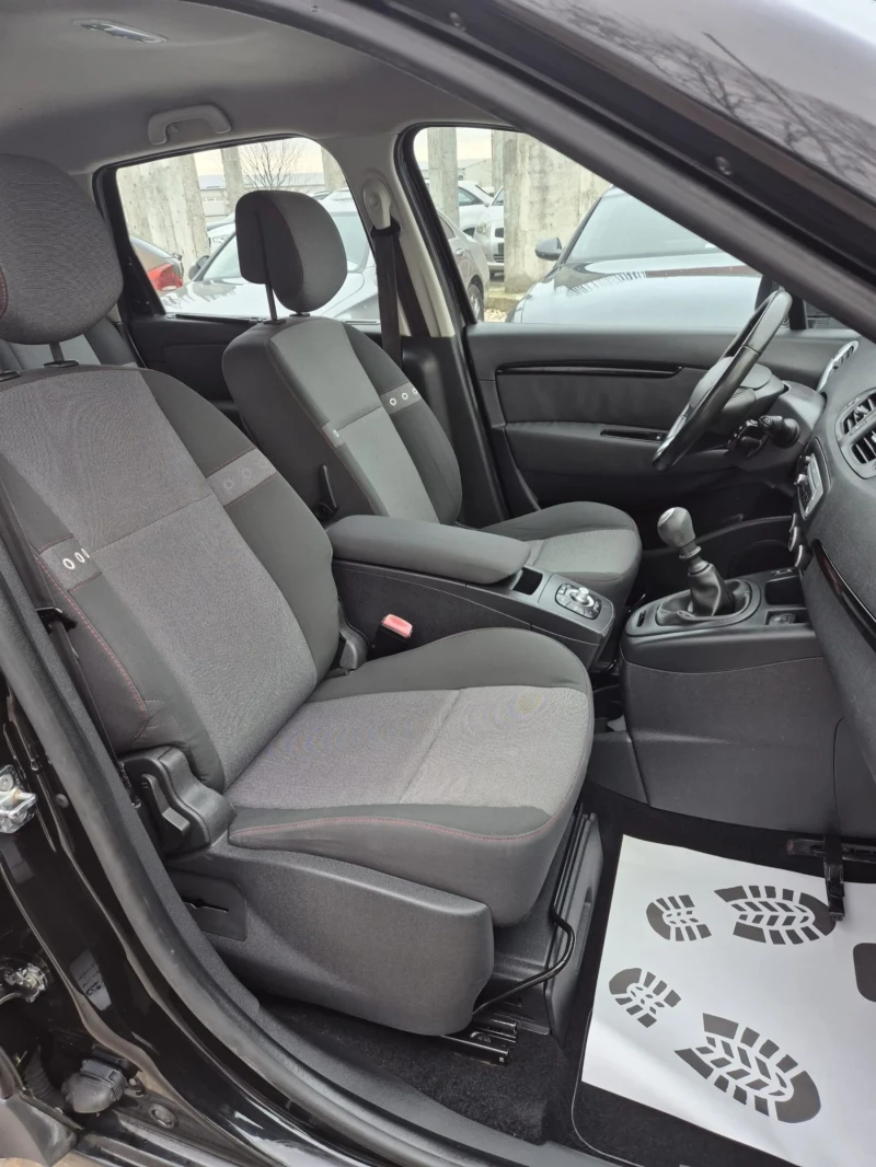 Renault Scenic 1.5dci+ 7местен, снимка 12 - Автомобили и джипове - 53298715